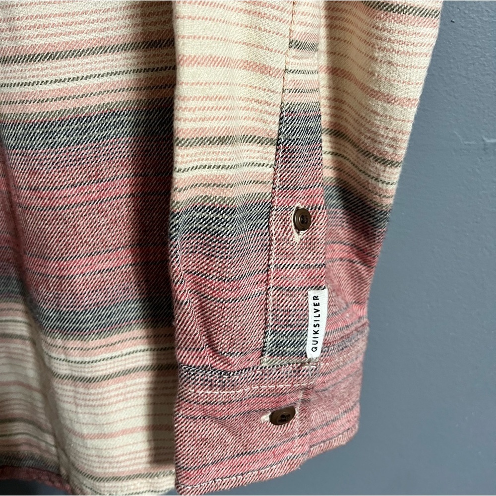 Quicksilver Button Front Flannel Size Small - image 4